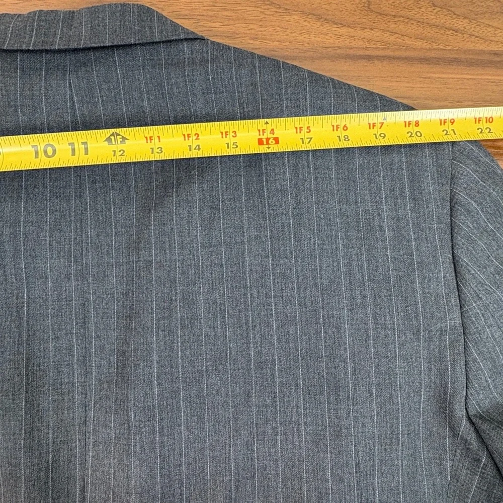 Chaps Mens Gray Pinstripe 100% Wool 2-Piece Suit 48L Jacket 41x30 Pleated‎ Pants